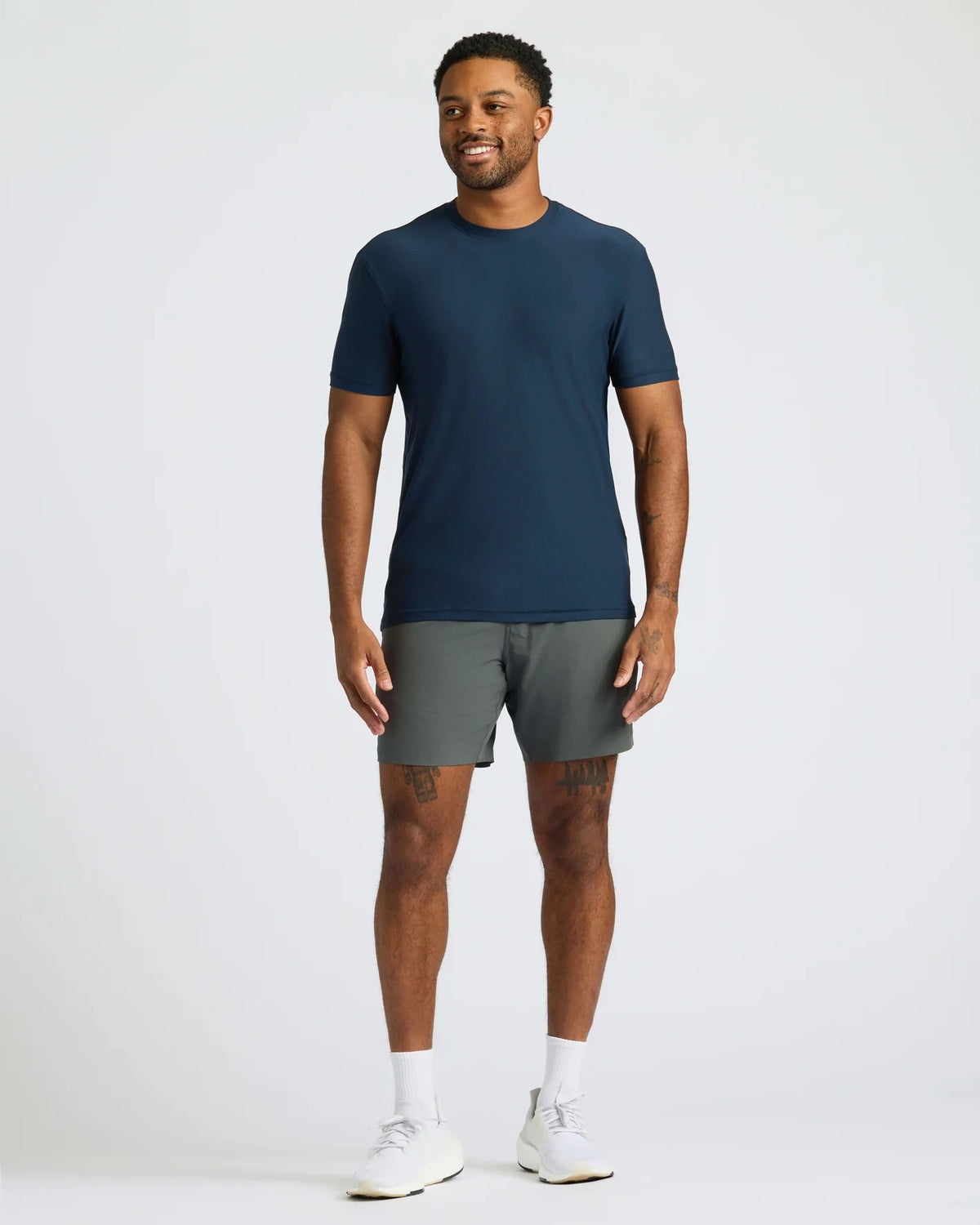 Camiseta Básica Premium (Hombre) · Pack 3 Colores